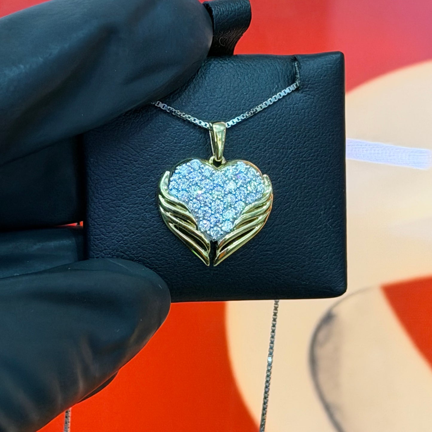 10k Yellow Gold 0.75Ctw Diamond Herat Pend