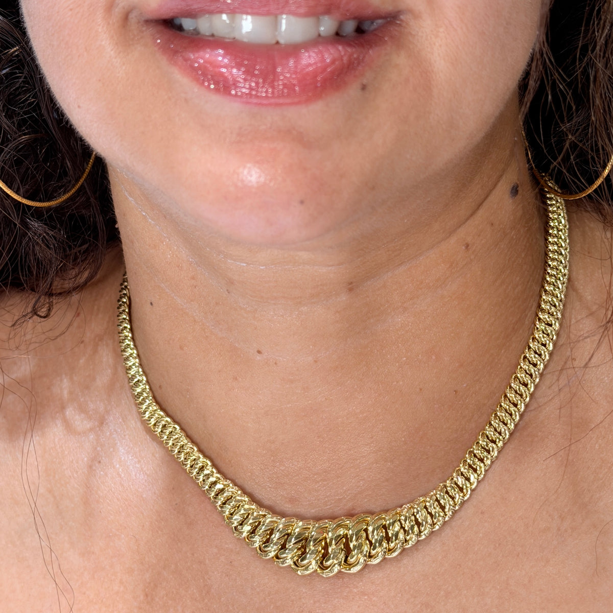 14K Yellow Gold 18 Inch Princess Neck