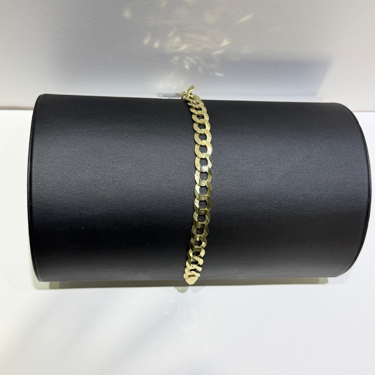 10K Yellow Gold 11mm 8.5 Inch Solid Curb Link