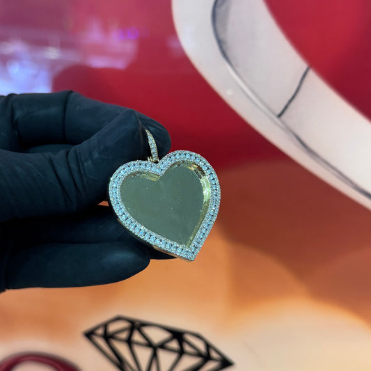 10K Yellow Gold 1.75Ctw Diamond Heart Memory Pendant