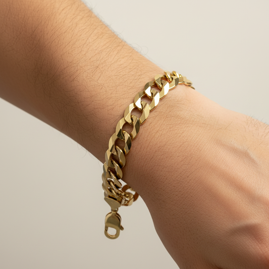 14K Gold Curb Bracelet on Man's Wrist