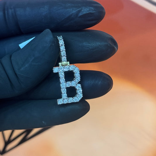 10K Yellow Gold Initial B Pendant 0.20Ctw Diamond