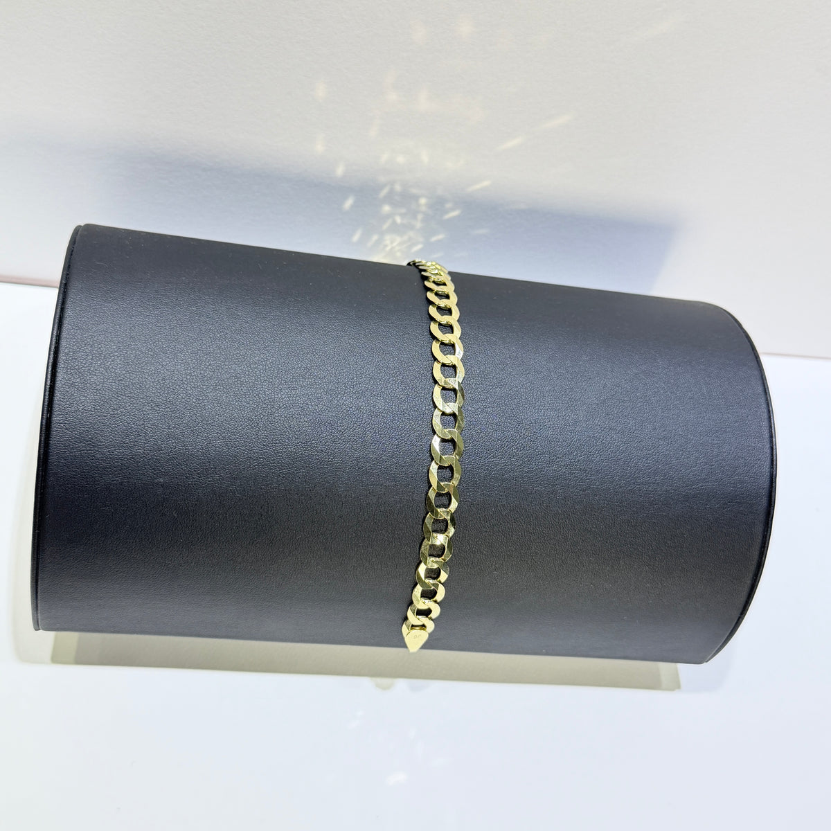 10K Yellow Gold 9.5mm 8.5 Inch Solid Curb Link