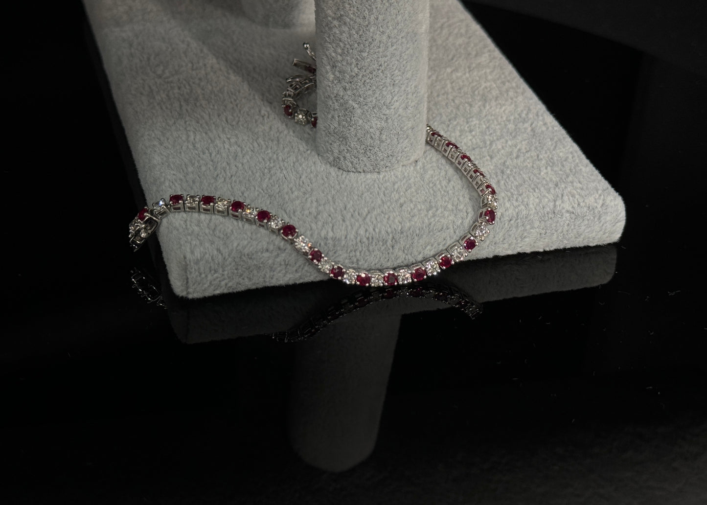 14KWG 2.08CTW DIAMOND BRACELET