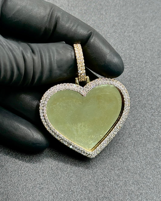 2.15CTW Diamond Heart Picture charm