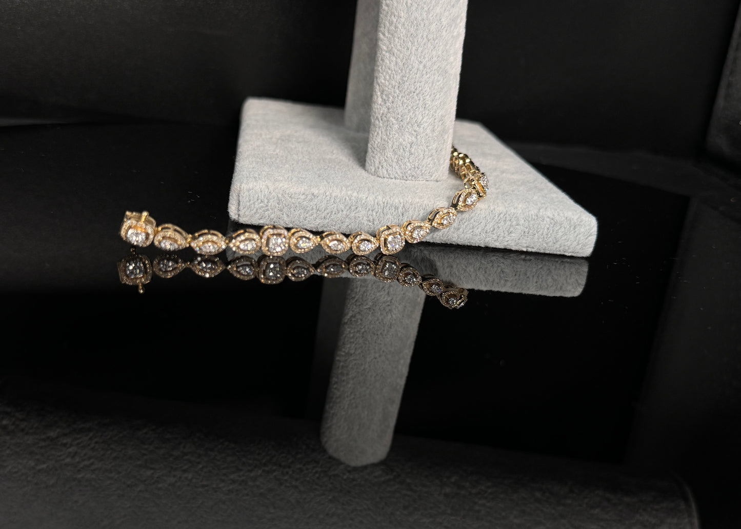 10KTT 2.00CTW DIAMOND BRACELET