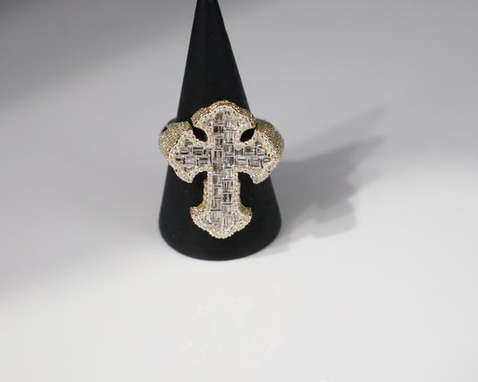 10K Gold 2.85Ctw Diamond Bag Cross Ring