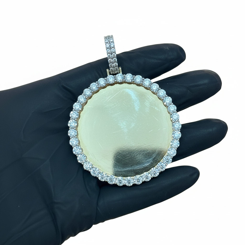 10k Yellow Gold 1.40Ctw Diamond Rd Memory Charm