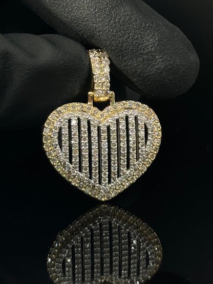 1.3ctw diamond 10k gold Pendant
