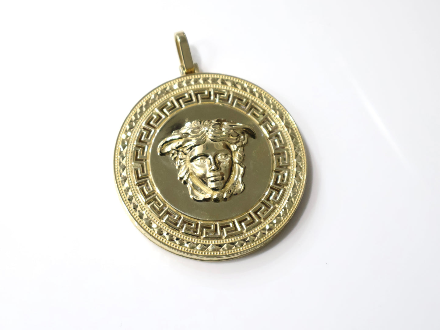 10 Gold Approx  2Inch Pendant 39.8Gram