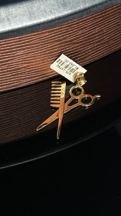 10K Gold Approx 1.5In Barber Pendant