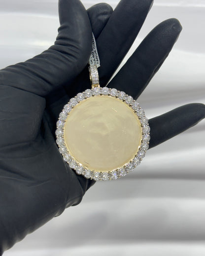 1.05Ctw Diamond Picture Charm