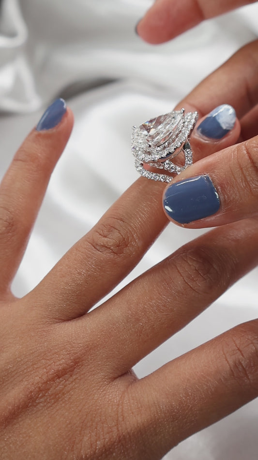 14K White Gold 7.82Ctw 6.04Ctr Lab Diamond F Vs1 Ring - Bridal Set.