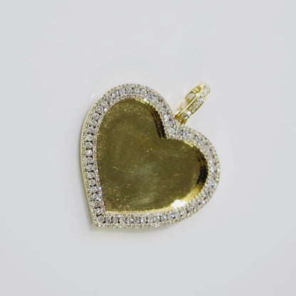 10K Gold 2.20 Ctw Diamond BaguetteHeart Memory Charm