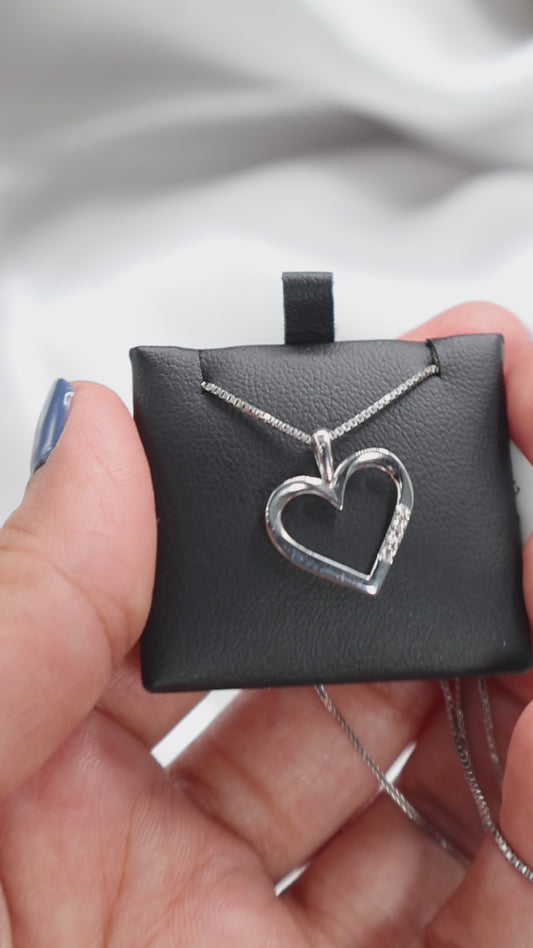Silver 0.04Ctw Dia Heart Pendant