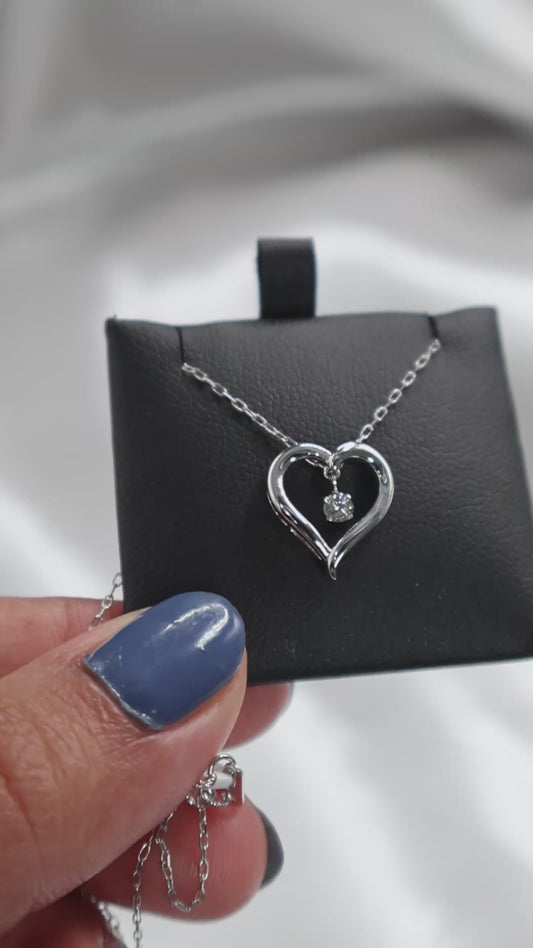 10K Gold 0.10Ctw Diamond Heart Pendant With Chain
