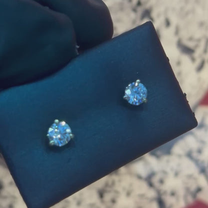 14K Gold 1.00Ctw Lab Grown Diamond Studs