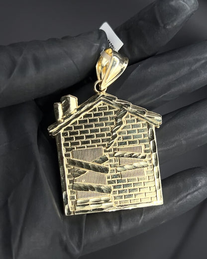 10 karat gold pendant